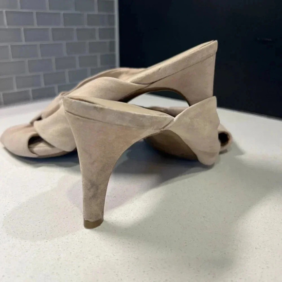 Aerosoles Heelrest Beige Suede Sandals Size 10 - Picture 8 of 13